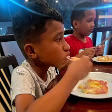 Eugene Chow (@eugene_6_up) • Threads, Say more