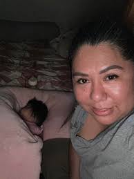 Dice mi hija que todas esas chuletas le caben en su puño por qué está  adieta 👀🤣