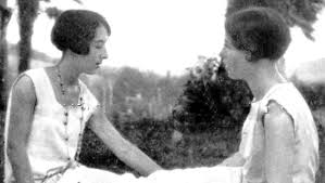 El fallecimiento de la reconocida actriz violeta vidaurre tiene de luto al espectáculo nacional, luego de que se informara del fallecimiento de la artista el día. Les Inseparables Inedita Novela De Simone De Beauvoir Sale A La Luz