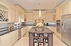 ديكورات المطابخ الواسعة 2018