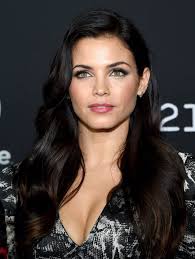 Celebrities Play With Their Beauty Looks at Comic-Con