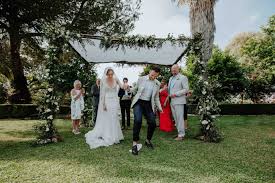 Calogero dans les rues du centre ville. A Jewish Wedding At The Commenda Di San Calogero Deborah Lo Castro Photographer