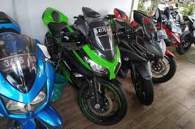 Motorblitz / desember 24, 2014. Harga Motor Sport Full Fairing 150 Cc Bekas Cbr Masih Paling Mahal