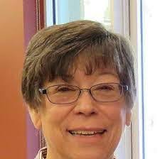 Linda Quintero's Instagram, Twitter & Facebook