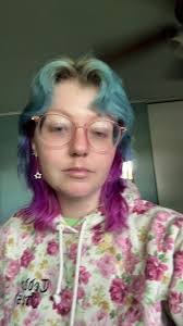 Corrie Lyons's Instagram, Twitter & Facebook