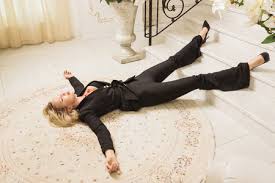 Pregnant woman dies of a shot in intervention to foreigners who were drinking in the street in madre. 37 568 Dead Girl Stock Photos And Images 123rf