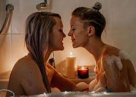 Lesbian Dating Advice - Don't Make These Common Mistakes - Our Taste For  Life
