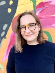 Olivia Lott's Instagram, Twitter & Facebook