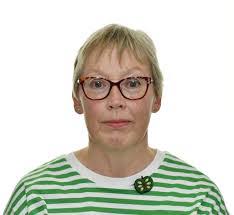 Margy Ross's Instagram, Twitter & Facebook