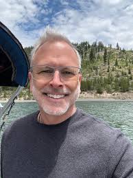 A fantastic holiday lunch at Miriam's Cocina Latina with our family of  choice Veletta & John Lill. We've been friends for decades and hope for  many more ☺️🌈 #tedkincaid #vegan #vegantravel #plantbased #