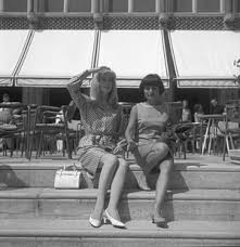Image of Reading Pop Festival. Teenagers Sharon Edgell, aged 16, and Anne