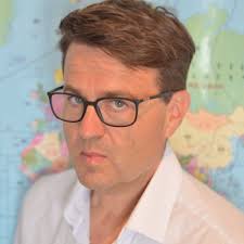 Priya Lakshmi 🇮🇳