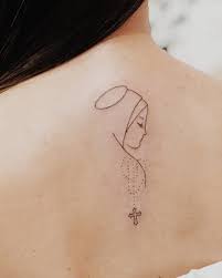 Que o seu dia seja celebrado com fé e esperança de que tudo nessa vida pode ser transformado e que o bem sempre prevaleça sobre o mal. Tatuagem Da Nossa Senhora De Aparecida Veja Lindas Opcoes Eu Total