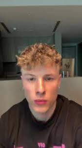 Benjamin Helton's Instagram, Twitter & Facebook