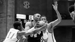 Charles barkley endorsed auburn football coach bryan harsin on wednesday at the regions tradition proam golf tournament. Charles Barkley 4 Facts About The Former Auburn Basketball Nba Star