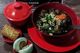 Tripadvisor sitesinde 5 üzerinden 3,5 puanla derecelendirilmiş ve surabaya bölgesindeki 2.227 restoran arasında 40. Keren Rawon Surabaya Dinobatkan Sebagai Sup Terenak Se Asia 2020