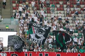 Kibice razem śląsk wrocław, wrocław. Kibice Na Meczu Legia Warszawa Slask Wroclaw Czyli W Koncu Zapelniaja Sie Trybuny W Pko Ekstraklasie Polska Times