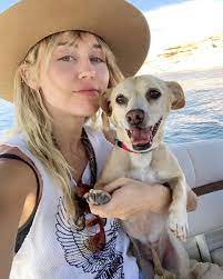 So if you're looking for a name for your new female dog you've come to the right place. The Best Celebrity Dog Names Hollywood Has To Offer Glamour