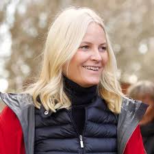 Find the perfect prinzessin madeleine stock illustrations from getty images. Margrethe Mette Marit Co Im Qualmen Sind Sie Konige Bunte De