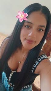 Me uno a esto: Instagram @jessireyesmartinez Edad: 26 años Estatura: 1,50 m  Signo: Capricornio ♑️ Profesión: Ingeniera Industrial, Profesora. Pie:  Talla 36 Tatuajes: 14 Piercings: 2 Fobia: Ranas 🐸 Cantante fav: Ricardo