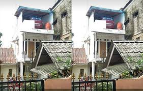 Galat satu model desain tempat tinggal glamor dua lantai yang memiliki garasi kendaraan beroda empat tertutup, bisa kalian dapatkan inspirasinya dari desain tempat tinggal pada bawah ini. Netizen Bingung Bagaimana Caranya Mobil Ini Bisa Parkir Di Lantai 3 Padahal Rumahnya Kecil