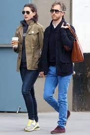 A video posted on live leak shows only the man's feet are visible during the act. Boyfriends Carrying Their Girlfriends Purses Men Holding Bags For Their Wives