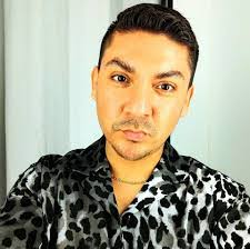 Israel Limas's Instagram, Twitter & Facebook