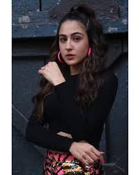 25 Most Stunning Sara Ali Khan Instagram Pictures Sara Ali Khan Beautiful Bollywood Actress Indian Actresses