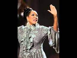 Somebody Loves You Baby Patti Labelle Wmv Sing Patti This Was My Dad And My Bonus Mom S Wedding Song I Great Song Smooth Music Love You Baby Mom Wedding