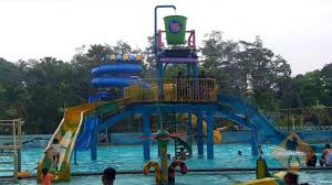 Alamat kolam renang karang setra bandung ber lokasi di jalan sirnagalih km 4.5 no 15 gegerkalong sukasari bandung jawabarat dengan kode pos 40112. Karang Setra Waterland Kolam Renang Legendaris Di Bandung Jejakusaja