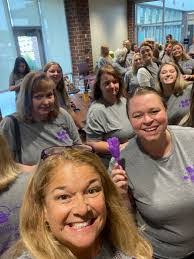 Cindy Banfield's Instagram, Twitter & Facebook