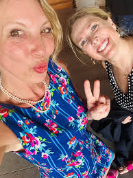 Elizabeth Salo's Instagram, Twitter & Facebook