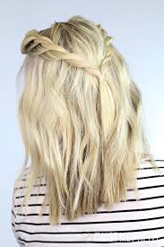 Assez long pour attirer les hommes qui aime la longueur, mais assez court pour vous permettent de démarquer sur la plage en pleine tempête de vent, voici toutes nos idées et. Coiffure Cheveux Mi Long Mes Cheveux
