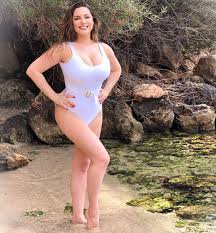 Kelly's diet loss adventure will feature on a new tv ad due to air on january 13. After Weight Loss Kellybrook