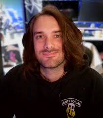 Variety streamer seeking horror game advice