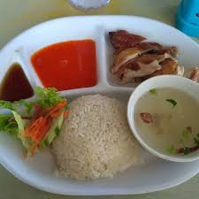 Nasinya sedap dan ayam juga sedap. Harif Nasi Ayam Hainan Shah Alam Selangor