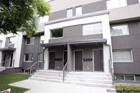 Terra commons 1235 troy avenue, winnipeg, mb is a rental apartment building with 3 floorplans available. Big Bold And A Bargain Winnipeg Free Press Homes