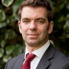 Robert Neave's Instagram, Twitter & Facebook