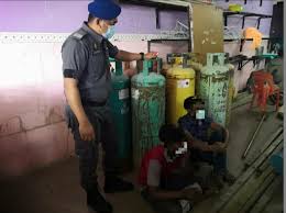 Jalan dendang 6, taman telok, 42500 telok panglima garang, selangor, malaysia. Premis Jadi Markas Simpan Lpg Diserbu Utusan Digital