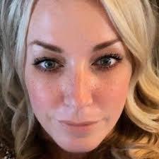 Jennifer Mcdade's Instagram, Twitter & Facebook