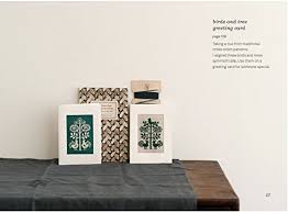 The motifs and patterns are spare and graphic, yet softened with organic shapes and imagery drawn. Zakka Embroidery Simple One And Two Color Embroidery Motifs And Small Crafts Make Good Japanese Craft Style Higuchi Yumiko 9781611803105 Amazon Com Books