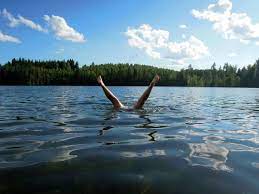 10 Best Lakes To Swim In Near Paris Lake Swimming Surfing Pictures Travel Globe