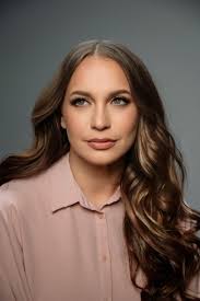 Beca Christine D'Clario y Fundación Corazón Pródigo