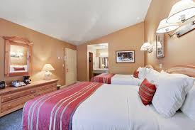 The accommodation features ironing facilities, a writing desk and a separate toilet. Headwaters Lodge Cabins At Flagg Ranch Moran Updated 2021 Prices