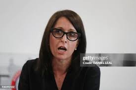 1,946 Cara Press Stock Photos, High-Res Pictures, and Images