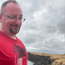 Two-legged dog teaches puppy with same birth defect how to walk🥹❤️