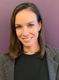 Amanda Savage's Instagram, Twitter & Facebook