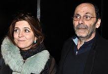 Personne ne semble très disposé à l'aider, et sûrement pas ces satanés médecins. Agnes Jaoui Wikipedia