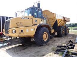 John Deere 350D Off-Highway Truck
