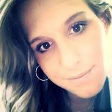 Danielle Chadwell's Instagram, Twitter & Facebook